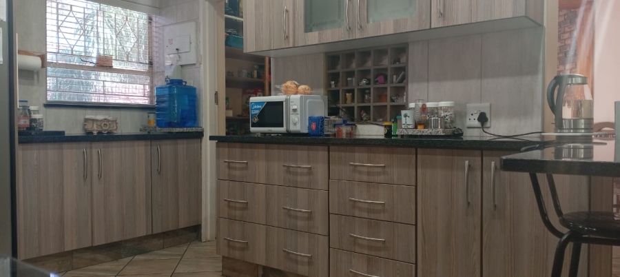 3 Bedroom Property for Sale in Safari Gardens North West